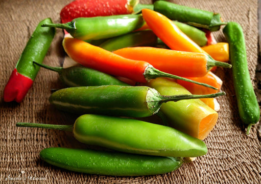 Heirloom Barker Hot Pepper Seeds – New Mexico Chili, Medium Heat, Garden Growing, 25 Seeds