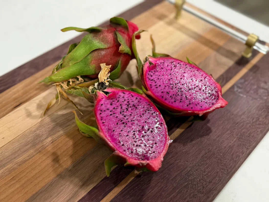 Red Dragon Fruit Cuttings 9–14" | Physical Graffiti Hylocereus Hybrid | Edible Cactus with Sweet Flesh, Fast Growing, Rare Fruit Plant